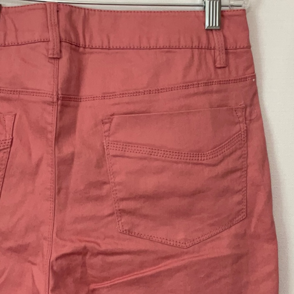 Faded Glory Pink Bermuda Size 14 Women Shorts NWT - Picture 4 of 7